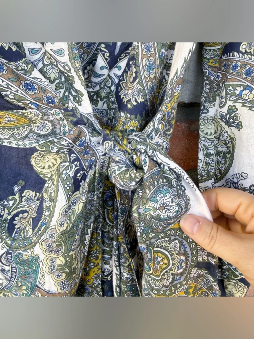Magaschoni Oceanic Paisley 100% Linen Wrap Dress Resort, Vacation, Summer - Picture 4 of 10